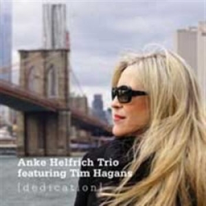 Anke Helfrich Trio - Dedication ryhmässä CD @ Bengans Skivbutik AB (1874066)