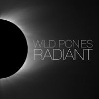 Wild Ponies - Radiant ryhmässä CD @ Bengans Skivbutik AB (1951513)