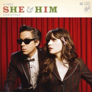 She & Him - A Very She & Him Christmas - Jewel ryhmässä ME SUOSITTELEMME / Joululahjavinkki: CD @ Bengans Skivbutik AB (2239273)