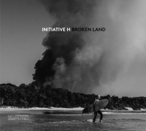 Initiative H - Broken Land ryhmässä CD @ Bengans Skivbutik AB (3225168)