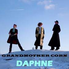 Grandmother Corn - DAPHNE ryhmässä VINYYLI @ Bengans Skivbutik AB (3586560)