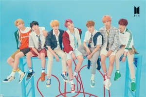 BTS - BTS Blue Poster ryhmässä K-POP @ Bengans Skivbutik AB (3790838)