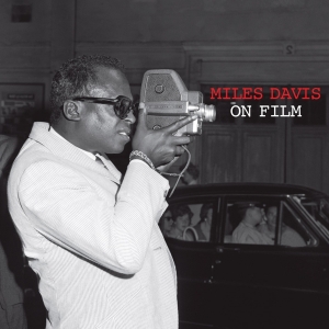 Miles Davis - On Film ryhmässä Minishops / Miles Davis @ Bengans Skivbutik AB (3923111)