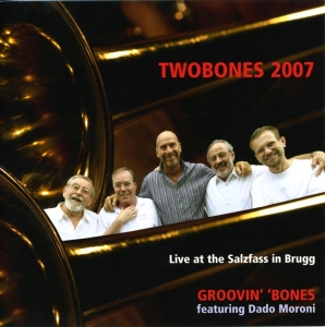 Two Bones - Groovin' Bones 2007 ryhmässä CD @ Bengans Skivbutik AB (3932351)