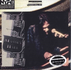 Neil Young - Live at Massey Hall ryhmässä VINYYLI @ Bengans Skivbutik AB (4061778)