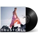 P!Nk - Trustfall ryhmässä Minishops / Pink @ Bengans Skivbutik AB (4207200)