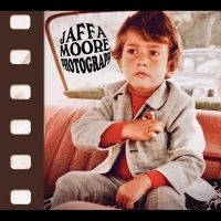 Moore Jaffa - Photograph ryhmässä CD @ Bengans Skivbutik AB (4214384)