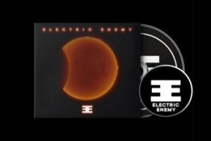 Electric Enemy - Electric Enemy (Digipack + Glow In ryhmässä CD @ Bengans Skivbutik AB (4223740)