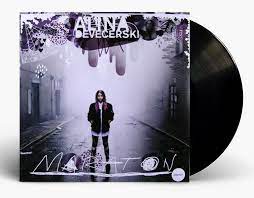 Alina Devecerski  - Maraton ryhmässä VINYYLI @ Bengans Skivbutik AB (4234906)