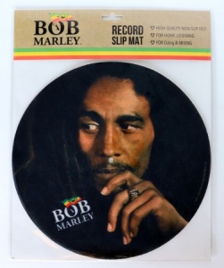 Bob Marley - Legend Slip Mat ryhmässä VINYYLI / Lisävarusteet Vinyl @ Bengans Skivbutik AB (4273050)