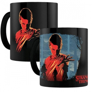 Stranger Things - Woods - Heat changing mug ryhmässä MERCH @ Bengans Skivbutik AB (4290717)