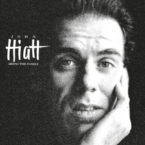 John Hiatt - Bring The Family ryhmässä CD @ Bengans Skivbutik AB (4310122)