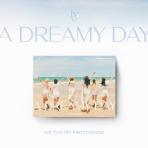 IVE - THE 1ST PHOTOBOOK (A DREAMY DAY) ryhmässä Minishops / K-Pop Minishops / IVE @ Bengans Skivbutik AB (4403231)