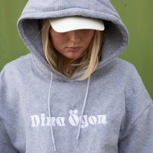 Dina Ögon - Hoodie - White Embroided Logo (Large) ryhmässä Minishops / Dina Ögon Shop @ Bengans Skivbutik AB (4410135)