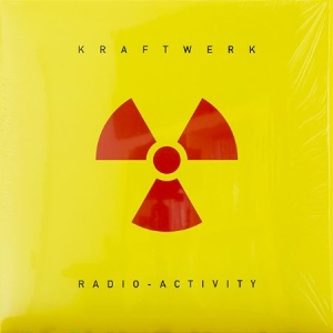 Kraftwerk - Radio-Activity ryhmässä -Start LP1 @ Bengans Skivbutik AB (496114)