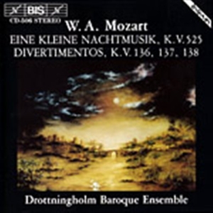 Mozart Wolfgang Amadeus - Eine Kleine Nachtmusik ryhmässä CD @ Bengans Skivbutik AB (518298)