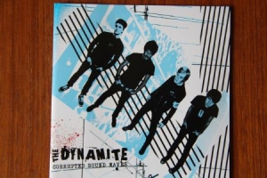 The Dynamite - Corrupted Sound Waves ryhmässä CD @ Bengans Skivbutik AB (518445)