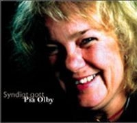 Olby Pia - Syndigt Gott ryhmässä CD @ Bengans Skivbutik AB (521648)