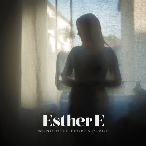 Esther E - Wonderful Broken Place ryhmässä CD @ Bengans Skivbutik AB (532622)