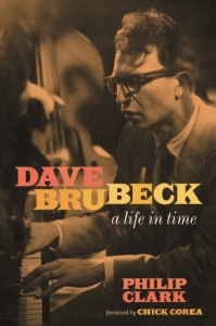 Philip Clark - Dave Brubeck - A Life In Time Book ryhmässä Övriga böcker @ Bengans Skivbutik AB (5512291)