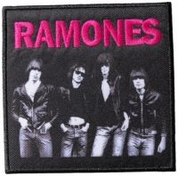 Ramones - Patch Band Photo (10 X 10 Cm) ryhmässä MERCHANDISE / Accessoarer / Hårdrock @ Bengans Skivbutik AB (5523489)