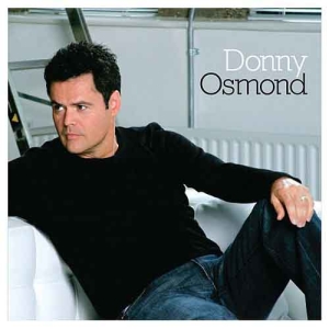 Donny Osmond - On Couch Magnet ryhmässä MERCHANDISE @ Bengans Skivbutik AB (5536634)