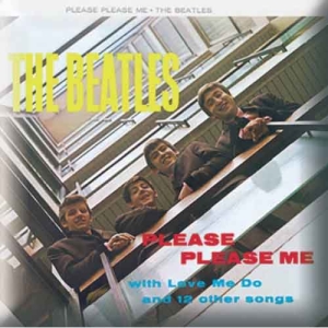 The Beatles - Please Please Me Album Pin Badge ryhmässä MERCHANDISE / Merch / Pop-Rock @ Bengans Skivbutik AB (5537419)