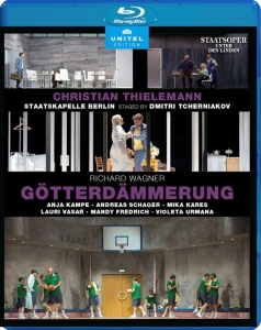 Staatskapelle Berlin Christian Thi - Wagner: Götterdämmerung ryhmässä ME SUOSITTELEMME / Perjantain julkaisut / Fredag den 26:e Juli 2024 @ Bengans Skivbutik AB (5555800)