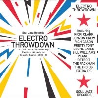 Soul Jazz Records Presents - Electro Throwdown ? Sci-Fi Inter-Pl ryhmässä ME SUOSITTELEMME / Perjantain julkaisut / Fredag den 4:e oktober 2024 @ Bengans Skivbutik AB (5558674)