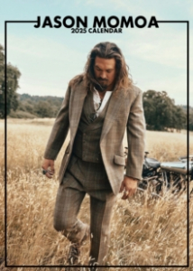 Jason Momoa - 2025 Calendar ryhmässä ME SUOSITTELEMME / Perjantain julkaisut / Fredag den 16:e augusti @ Bengans Skivbutik AB (5560293)