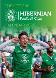 Hibs Fc  - 2025 A3 Calendar ryhmässä ME SUOSITTELEMME / Perjantain julkaisut / Perjantai 1 marraskuuta 2024 @ Bengans Skivbutik AB (5563810)