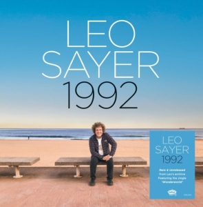 Sayer Leo - 1992 ryhmässä ME SUOSITTELEMME / Perjantain julkaisut / Perjantai 29 marraskuuta 2024 @ Bengans Skivbutik AB (5565489)
