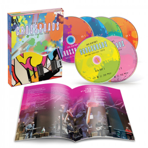 Eric Clapton - Crossroads Guitar Festival 2024 (4Cd+2Blu-ray Boxset) ryhmässä Musiikki / CD+Blu-ray / Kommande / Pop-Rock @ Bengans Skivbutik AB (5565680)