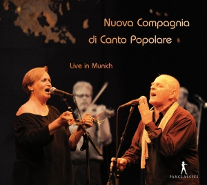 Nuova Compagnia Di Canto Popolare - Live In München 2011 ryhmässä ME SUOSITTELEMME / Joululahjavinkki: CD @ Bengans Skivbutik AB (5575786)