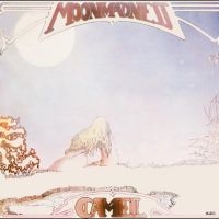 Camel - Moonmadness ryhmässä Musiikki / CD+Blu-ray / Kommande / Pop-Rock @ Bengans Skivbutik AB (5576117)