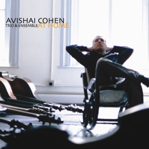 Avishai Cohen Trio & Ensemble - At Home ryhmässä VINYYLI / Kommande / Jazz @ Bengans Skivbutik AB (5576749)