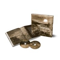 In The Woods - Otra (2 Cd Hardcover Book) ryhmässä CD / Kommande / Hårdrock,Norsk Musik @ Bengans Skivbutik AB (5579750)