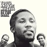 Toots & The Maytals - Split Seams/Vikt Hörn In The Dark ryhmässä -Start Split @ Bengans Skivbutik AB (5588453)