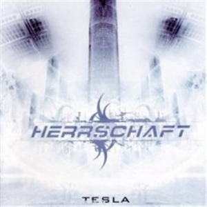 Herrschaft - Tesla ryhmässä CD / Hårdrock/ Heavy metal @ Bengans Skivbutik AB (670662)