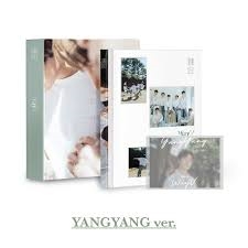 Wayv - Photobook YANGYANG Version ryhmässä Minishops / K-Pop Minishops / WayV @ Bengans Skivbutik AB (4062158)