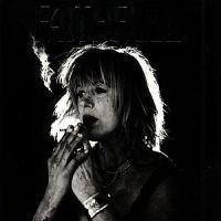 Marianne Faithfull - Faithfull - Best Of ryhmässä CD @ Bengans Skivbutik AB (527957)