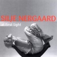 Nergaard Silje - At First Light ryhmässä CD @ Bengans Skivbutik AB (535299)